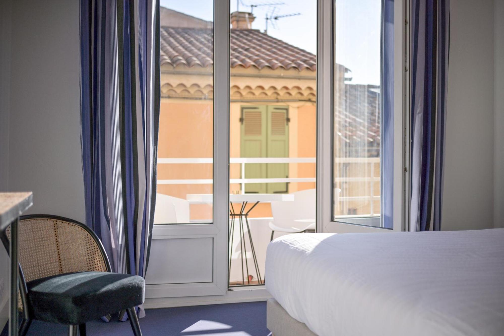 Hotel Espadon Bleu Le Lavandou Eksteriør bilde