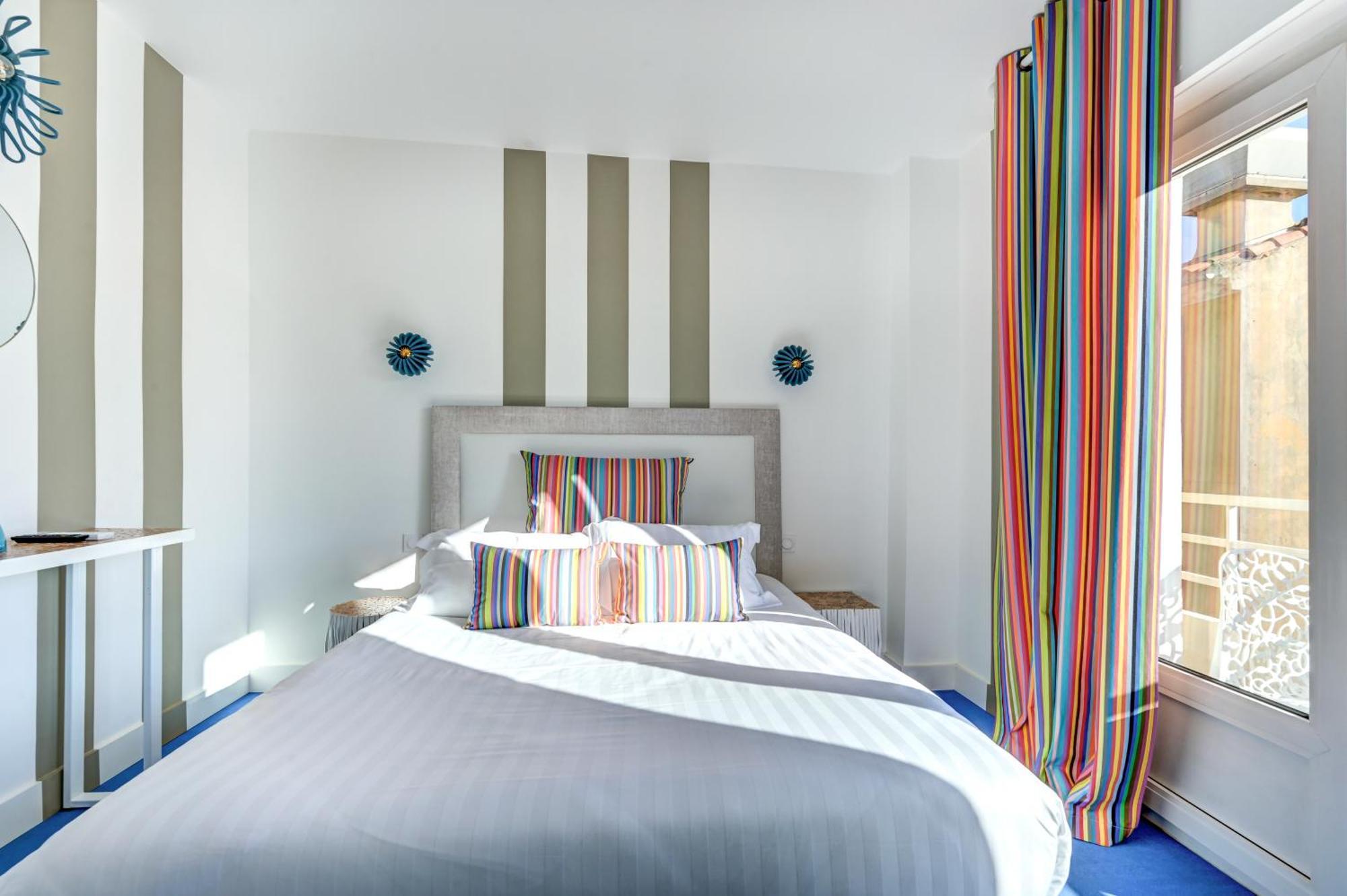 Hotel Espadon Bleu Le Lavandou Eksteriør bilde